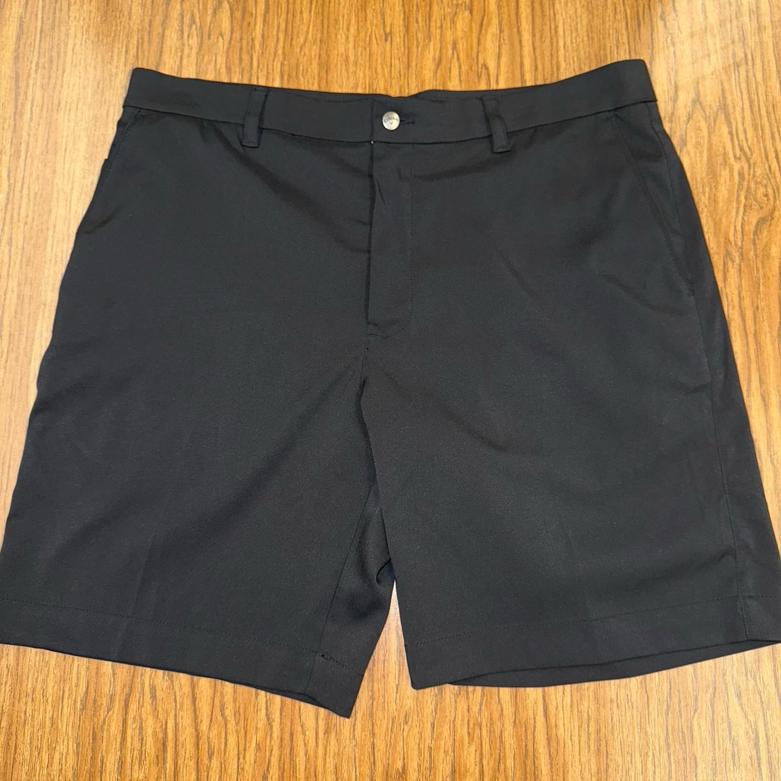 Callaway Golf Shorts Men's Sz 36 Flat Front Black Chinos Synthetic Stretch Logo